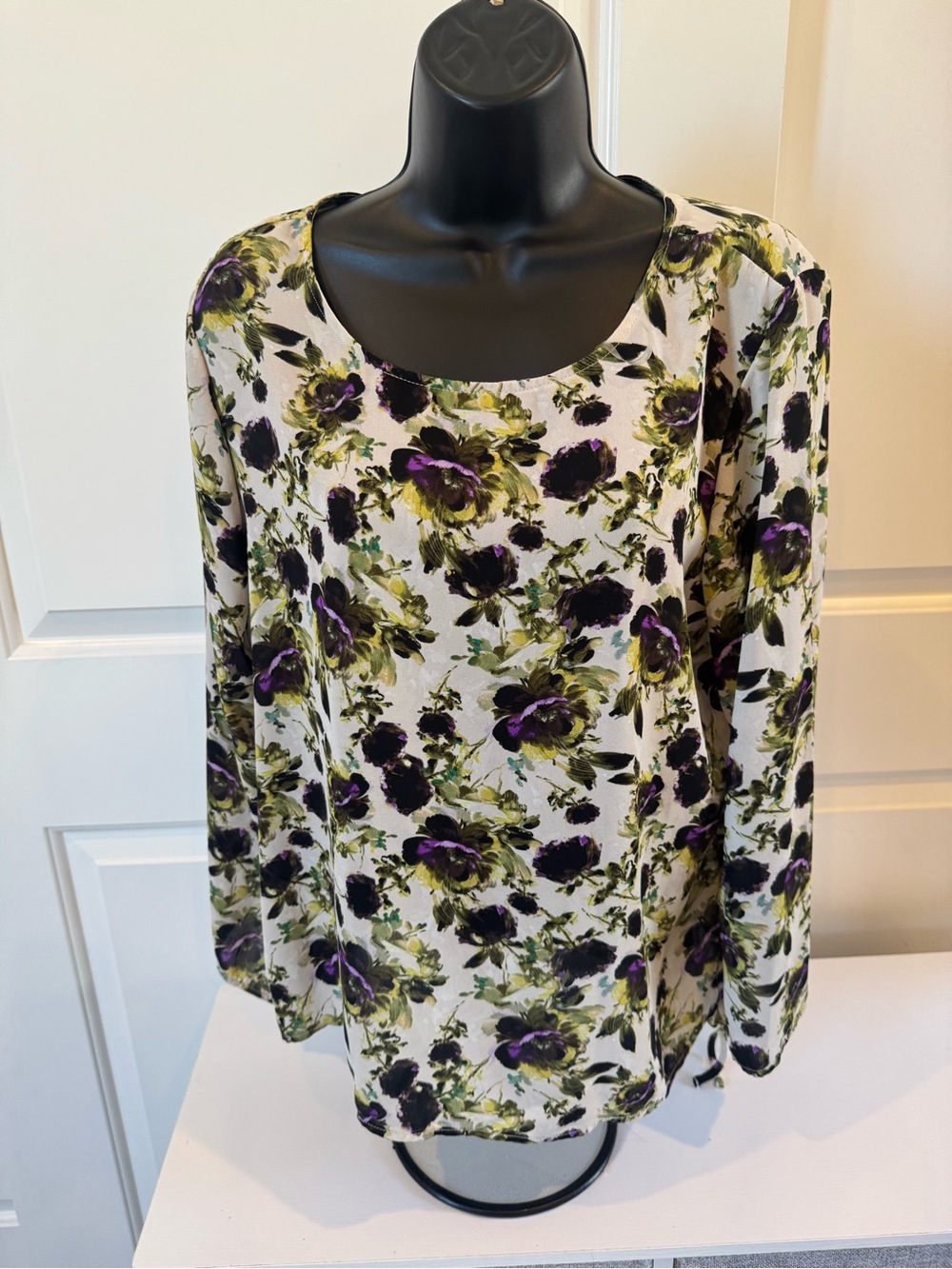Counterparts Floral Scoop Neck Long-Sleeve Top - Purple, Olive & Cream